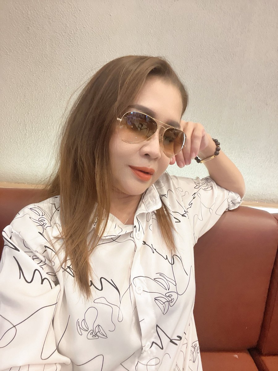 benya8900's tweet photo. อยากรู้จักเจ้าของเพจ #ทีลมฟ้าอากาศ จังเลย
ใครรู้จักบอกหาหน่อยจะนวดให้ฟรี2 ชม
#นวดอิสระหมอเบญ
#นวดเสรีไทย https://t.co/qg4CfCu3UR