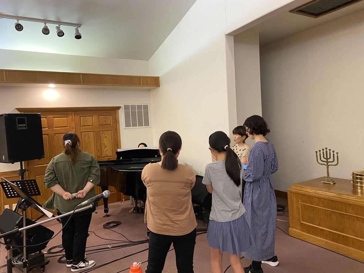 gospelfor311's tweet photo. 9月19日のリハは、ベテル教会でした⛪️
10月17日のライトアップコンサートに向けての練習。

食事付きコンサート���ケットはコチラ🎫
https://t.co/Ac2yz3a7wz

今週は雨…☔️
体調を崩しやすい季節ですが、どうぞ皆様ご自愛ください。

本日も19時から、ふじの郷でのリハです😊

https://t.co/oC1hl58UYs https://t.co/mUH0An6vcE