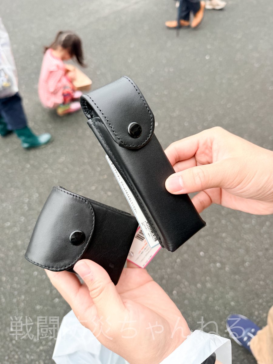 SentoBousai's tweet photo. 本日は東京拘置所の矯正展です。

刑務作業で作られた革製品が非常に質が良いです。 https://t.co/cX1THIa1ml