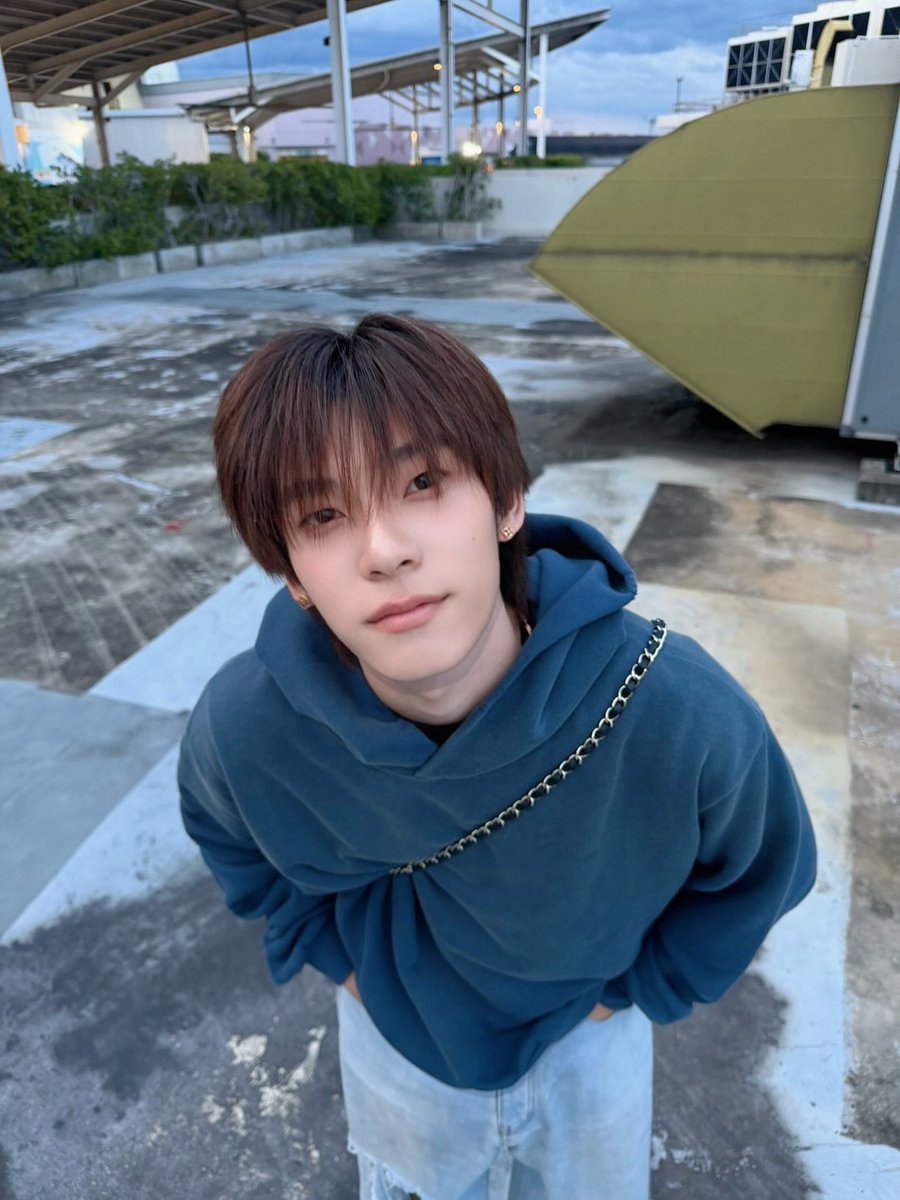 happypuppydiwa's tweet photo. เอาปากกามาวง https://t.co/Z3KucgPyIA