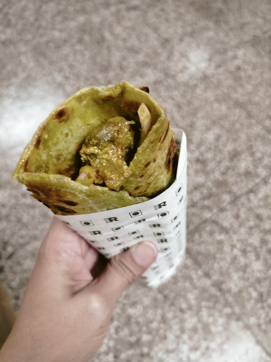 aastha11st81's tweet photo. #greenwashing term suna hai , lekin calorie washing nhi
Aur kal bht mehnat ki thi aaj ek wrap to banta h ☺️ https://t.co/klfSVkFtrq