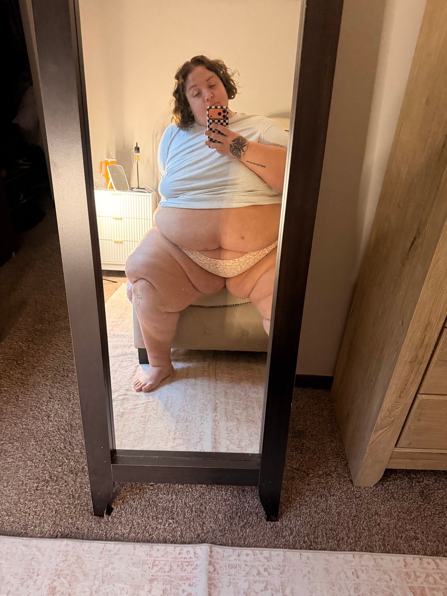 bbwjanex's tweet photo. Would you pick me for a road trip? https://t.co/4pn10WLqch