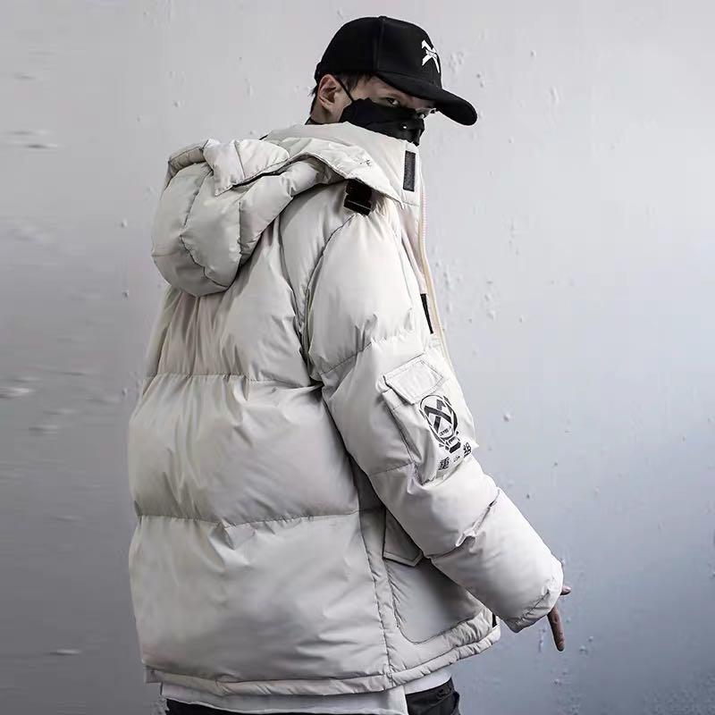 UnicunShop's tweet photo. Did you know that keeping your core warm is essential to preventing hypothermia in freezing temperatures? Stay protected with our silk cotton-filled winter jacket, featuring a detachable hoodie and face mask for maximum warmth. ❄️ https://t.co/UB0H5ndMJT
#WinterGear #StayWarm https://t.co/ENjB7xxY3F