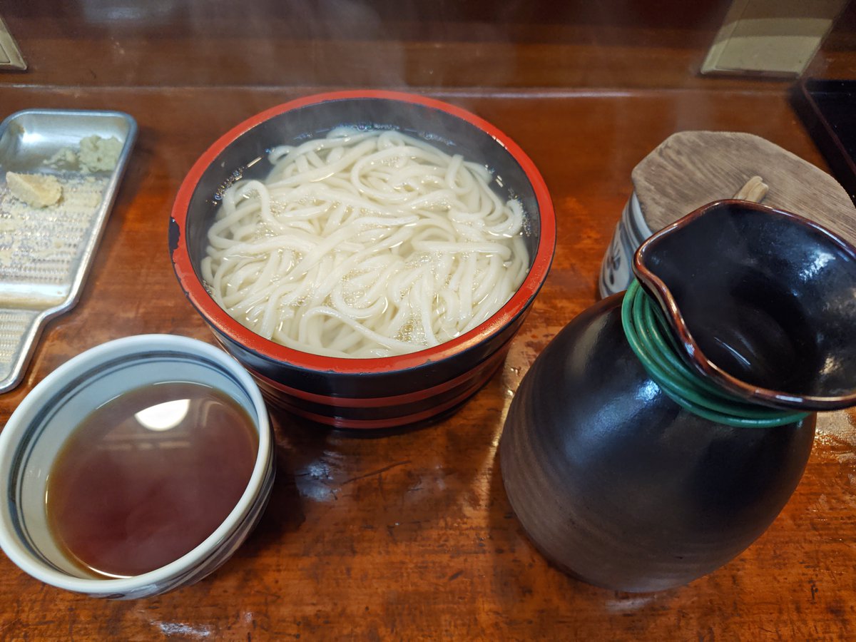 noodlelife's tweet photo. 釜揚げうどん大を頂きました😀
研修をされている方がいらっしゃったので、何かの形で営業されそうです。 https://t.co/2hr1kGCclz
