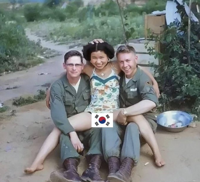 Adayang53500953's tweet photo. 韩国人嘲笑别的国家，而韩国政府鼓励本国女性去美军基地卖淫 https://t.co/OwWW88ZZ9H