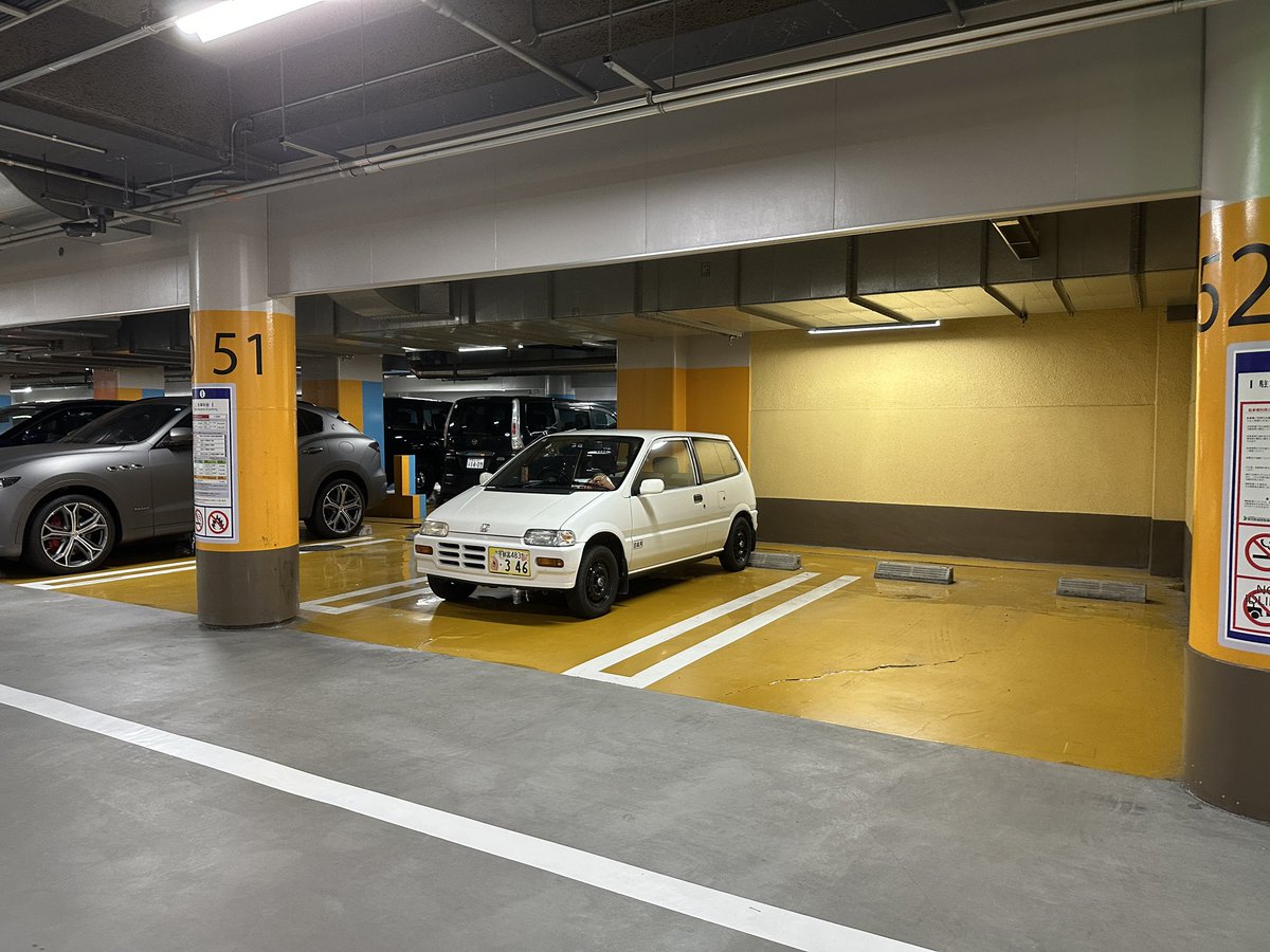 car_ele32's tweet photo. 小さいのやっぱいいよね https://t.co/98PzHOvbEx