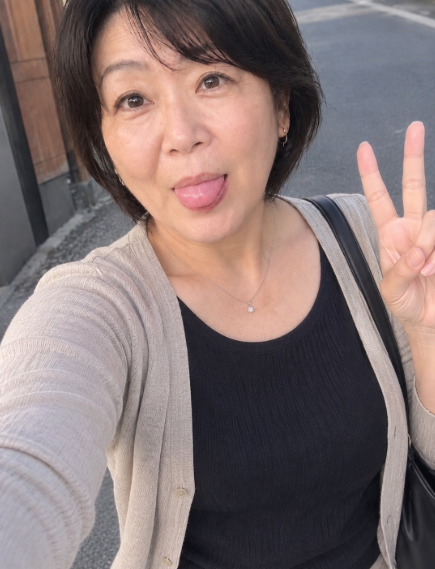 eehsf61695629's tweet photo. もうすぐ53歲！

敢えて言います。

完全無加工です!!!どや一一!!笑😆😆 https://t.co/dCOzmLXRFW