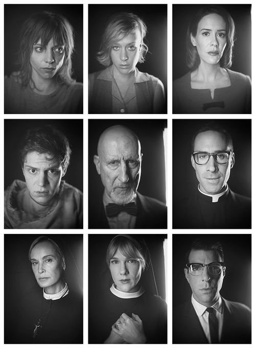 ens1996_'s tweet photo. Volví a ver Asylum, la segunda temporada de American Horror Story. Por LEJOS lejísimos le mejor temporada de todas. No hay UN episodio aburrido, hay tensión, por momentos es incómoda, oscura, y los personajes están BUENISIMOS. La ambientación, la banda sonora, el guión.. una pena que con el pasar de las temporadas hayan sido cada vez más flojas. Miré también los 3 episodios de la última temporada, y en 3 episodios no me atrapó ni la cuarta parte que Asylum en UNO. Ojalá no defraude. #AHS