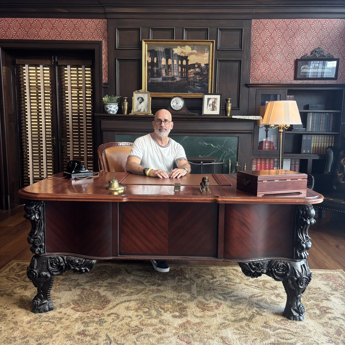 shlomobruce's tweet photo. I made him an offer he couldn’t refuse. https://t.co/NUSMOa1pQ1
