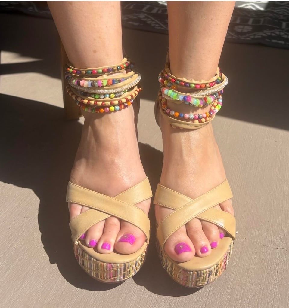 VictoriaSage83's tweet photo. @Soleloverdeluxe Message me for more 💕 https://t.co/Z46hl8OdQY