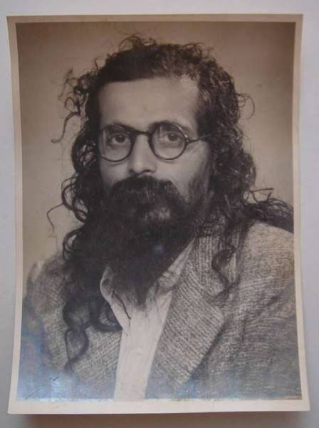 RSSchitranjali's tweet photo. “ ऐसे लोग समाज मे खड़े करने होंगे, जिनके अंदर अपने स्वार्थ को नियंत्रित करने की शक्ति है, जिसके कारण सभी प्रकार के कष्ट उठाकर भी समाज के लिए हितकर कार्य मे वे संलग्न रहे। ”                                       
~~ श्री गुरुजी
@RSSchitranjali https://t.co/qIIx8XZTW9