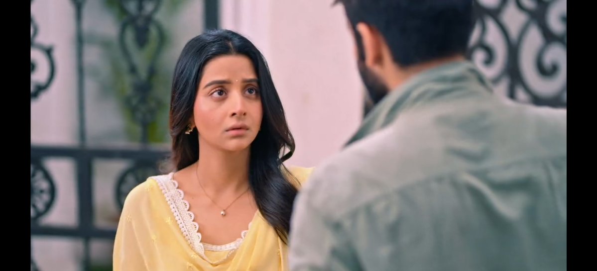 WithhLoveAnnie's tweet photo. So visibly upset, unenrved, frustrated and affected just because someone proposed to Saumya 

Jeet is so hungry for love thta he doesn't want to accept it in his life in the fear he loses it nd stayd alone all over again

#YehFitoorTera https://t.co/ZNxcHYizKU