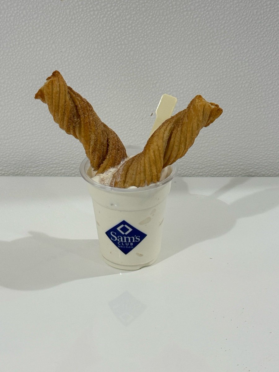 BridgettePjive's tweet photo. Treat your taste buds to homemade Mexican churros—crisp on the outside, fluffy inside, dusted with cinnamon sugar, and dipped in rich chocolate sauce! https://t.co/L7p8HaUYnm