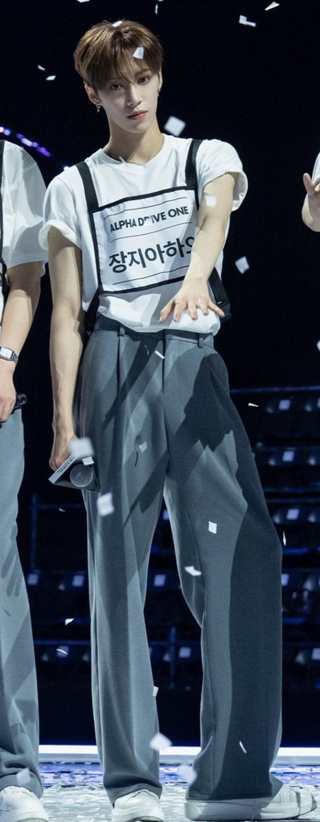 haodillao's tweet photo. 이게 아르노야 https://t.co/zCrNsgPRa4