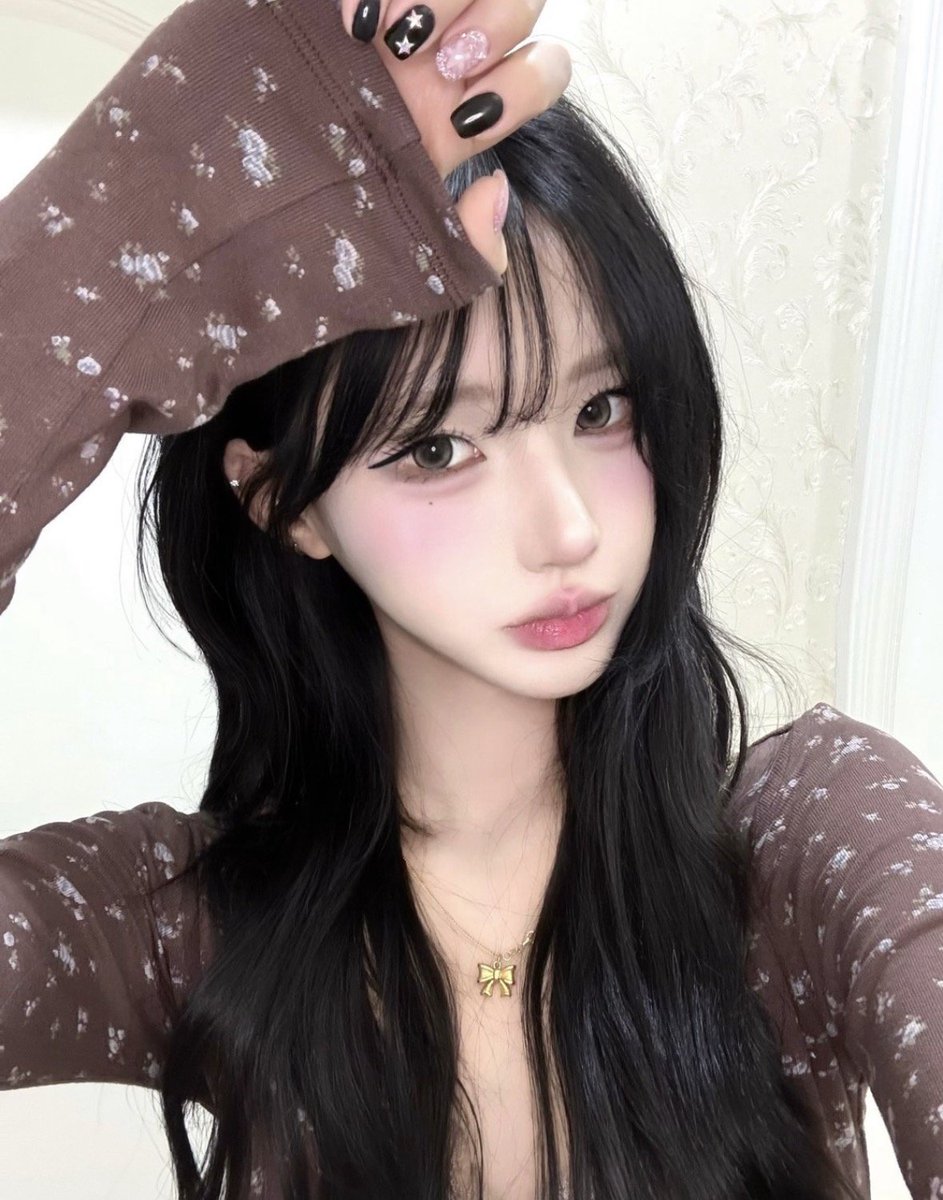 Dahlia3sbi's tweet photo. 男生我真的求求你们了🥹能不能来个离的近的和我长期啊！！！认真的不想谈恋爱！太麻烦了…… https://t.co/M7iBOYegkP