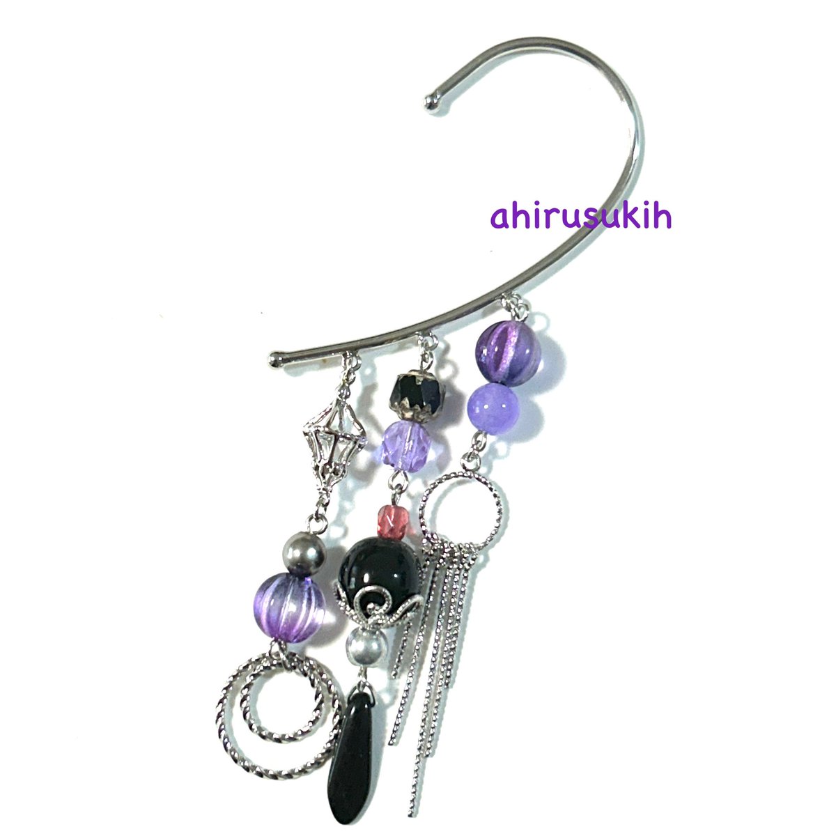 ahirusuki0609's tweet photo. 10/11 閃華の刻 火華2026
（東京ビッグサイト）

西2ホール タ30ab「CARURU」

【新作紹介】
とうらぶイメージイヤーフック
※全て一点ものです

鶴丸国永
日本号
源清麿
雲重

#CARURU 
#とうらぶ手芸部 https://t.co/pv3iaoCU5W
