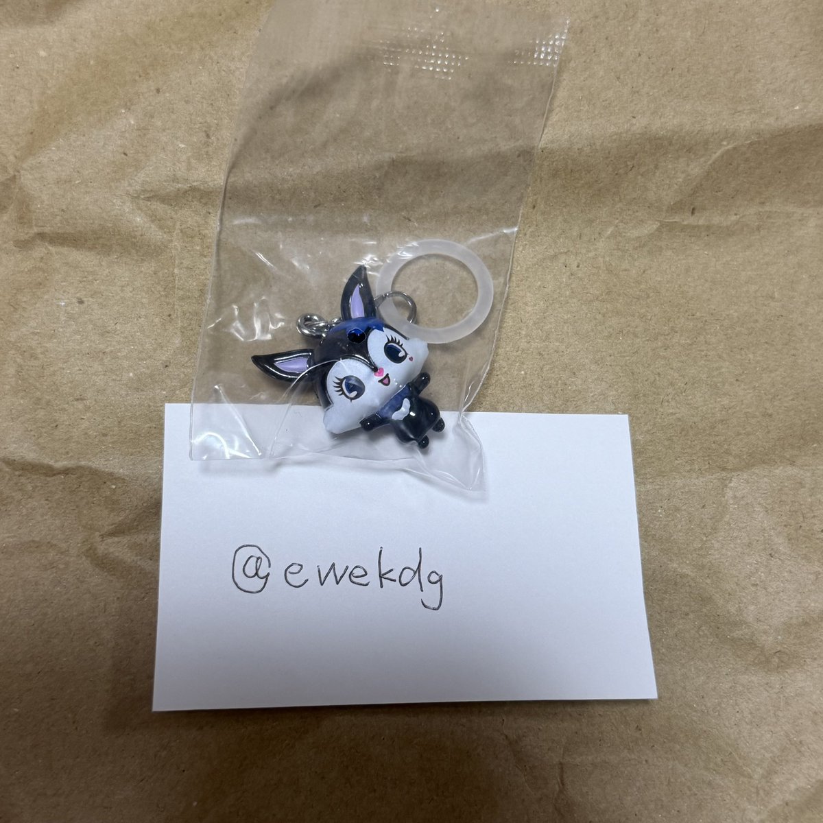 ewekdg's tweet photo. Jewelpet ジュエルペット めじるしアクセサリー 2 ガチャ 交換 買取

譲  ルーア 

求  ペリドット>>>ジャスパー

都内手渡しまたは郵送希望

検索からでも気軽にお声がけください https://t.co/xl4ufQ9YlW