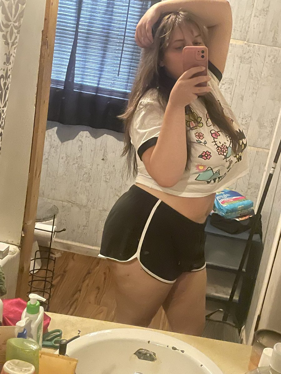 Kaylasroom tweet picture