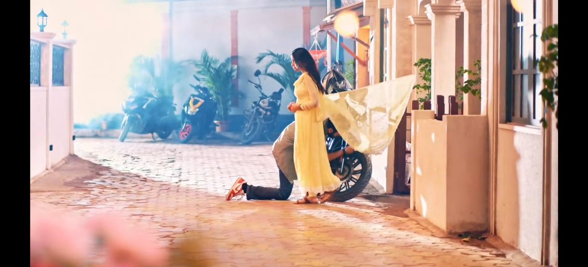 WithhLoveAnnie's tweet photo. The symbolic metaphor of how Jeet has been touched by Love

The kind of Love that he stopped believing in
The kind of Love that will change his world and go to war for him
The kind that will heal his heart and rock his life
The kind that will Find him and Keep him

#YehFitoorTera https://t.co/RH2Iek6RCU