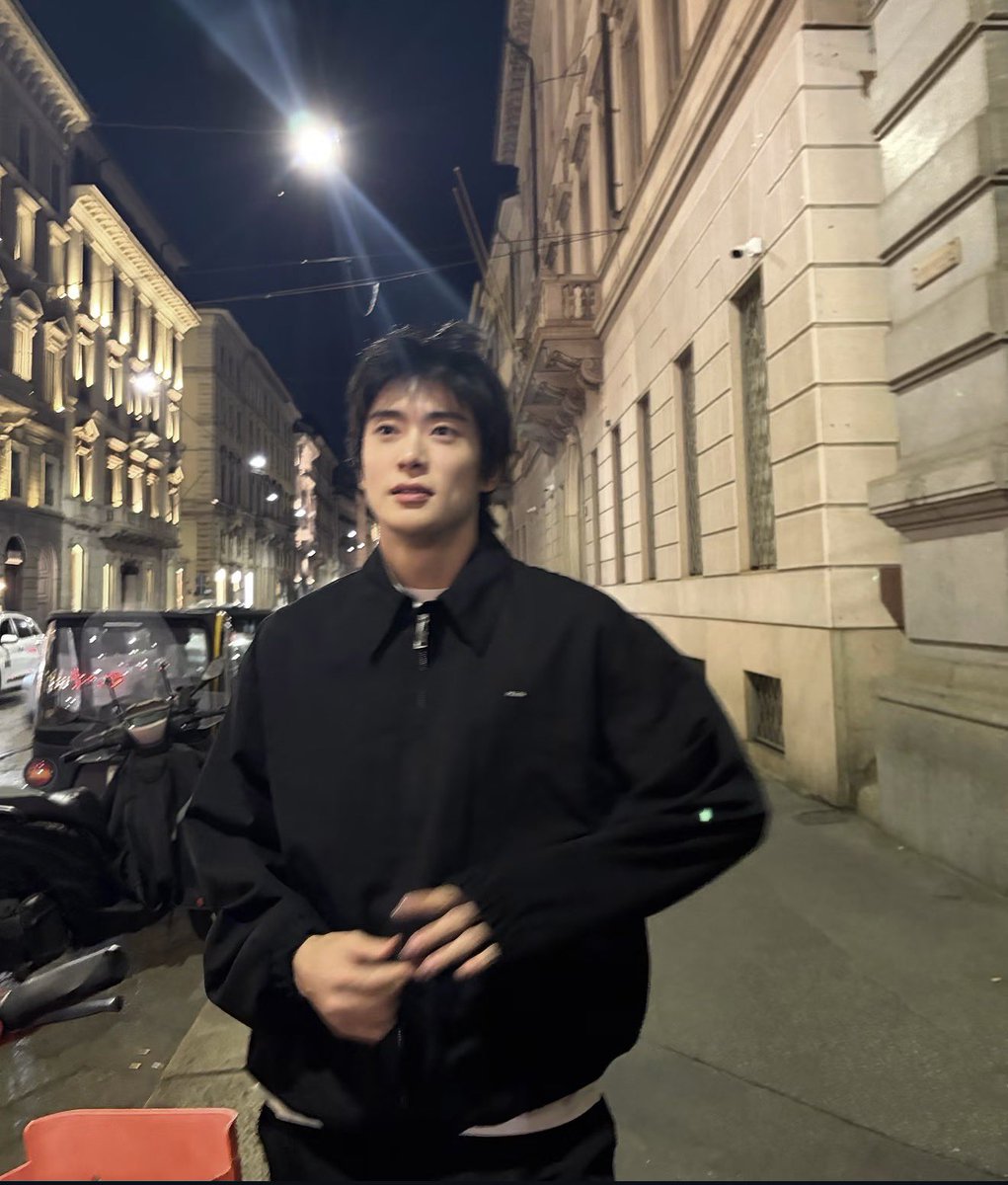 rennybren's tweet photo. im going to suck jaehyuns little ass up https://t.co/VrSSQXLfay