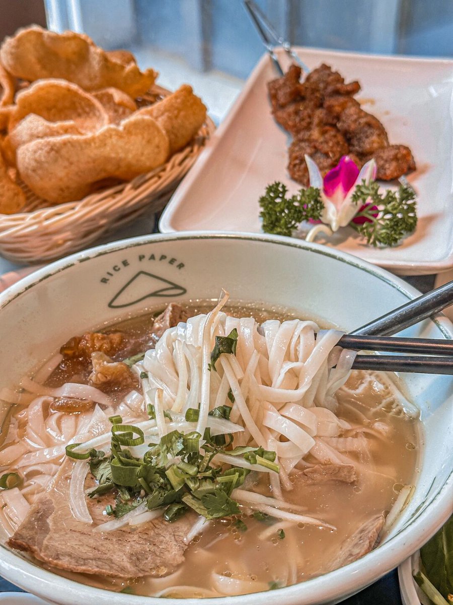SuzyLeclear's tweet photo. Craving vibrant Vietnamese food today Tender pho noodles with aromatic herbs and a squeeze of fresh lime = pure comfort in a bowl https://t.co/NoplJwREJ7