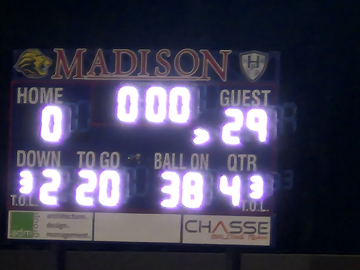 DC_Eagles_FB's tweet photo. Weathered the storm in the first half, balled out in the second scoring 29 unanswered! 💪🏽

Go Eagles! 🦅 https://t.co/caGlCCIZLI