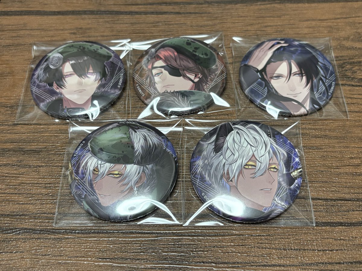 melt_lll's tweet photo. 【緩募】
相互フォロワーとそのフォロワーさんくらいまで
10/4現地手渡し可能な方
画像のフォトカ・缶バと同種カスミ(グラノだと嬉しい)と交換してもいいよ〜って方いらっしゃいましたらお声かけください🙇‍♀️ https://t.co/E1KADyZac3