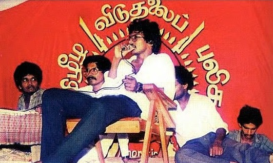 idumbaikarthi's tweet photo. என் அன்பிற்கினிய மக்களே...!
 
என்னால் பேச முடியவில்லை. பேச முடியாத நிலையில் இருந்தும், நீங்கள் தரும் உற்சாகம் பேச வைக்கிறது. நான் மீட்கப்பட முடியாத இடத்திற்குப் போய்க் கொண்டிருக்கிறேன். 

நான் வாழ்நாள் முழுவதும் நேசித்த என் தேசத்து மக்களே, உங்களிடம் ஒரு பெரும் பொறுப்பை விட்டுச் செல்கிறேன். நீங்கள் அனைவரும் பரிபூரணமாகக் கிளர்ந்தெழ வேண்டும். இங்கே ஒரு மாபெரும் மக்கள் புரட்சி வெடிக்கட்டும். 

மறைந்த போராளிகள் 650 பேருடன், 651வது போராளியாக நான் மேலே இருந்து மலரும் தமிழீழத்தை மகிழ்வோடு பார்ப்பேன். போராடத் தயாராகுங்கள். எனக்கு விடை தாருங்கள்!

- தியாகத் தீபம் லேப் கேணல் திலீபன்