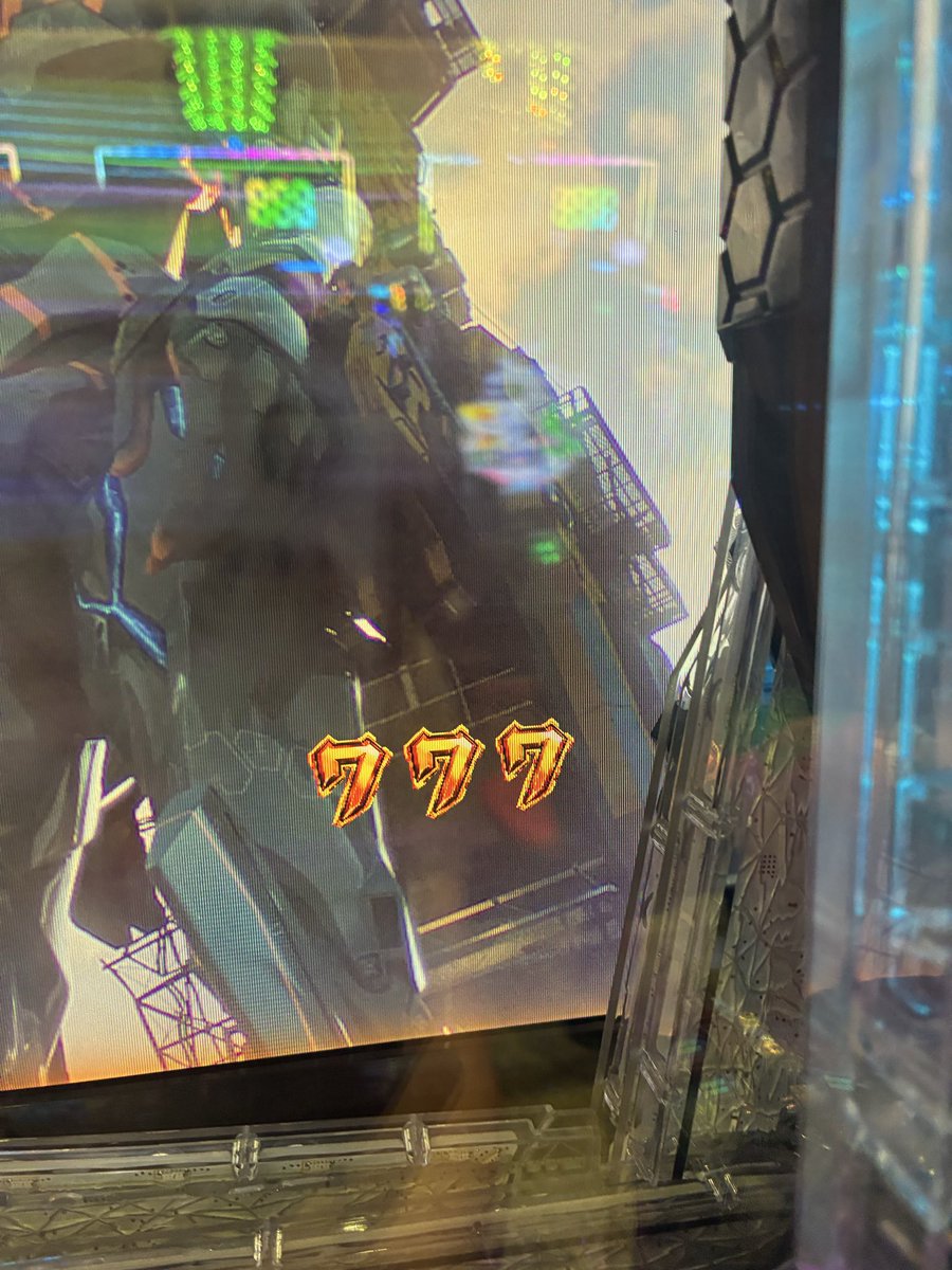 A_kun_7's tweet photo. 2ヶ月ぶりに暇だから1000円だけ打ったら通常から全回転引いて勝った https://t.co/fGUs0YDv7q