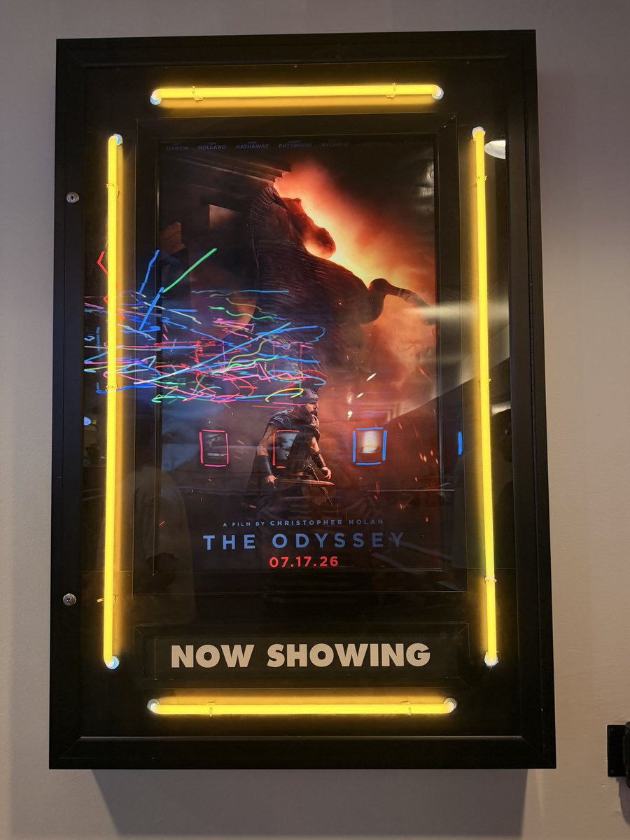 foyerofmymind's tweet photo. last one sorry i love movies https://t.co/rVCKoJOiWK