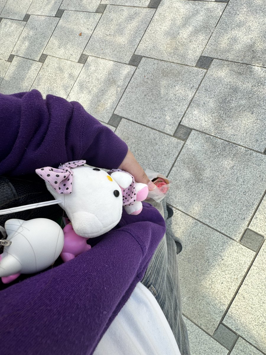 8pwcz's tweet photo. oOTD 
배에 힘 안주면 큰일남 https://t.co/uVAyyMTkrn
