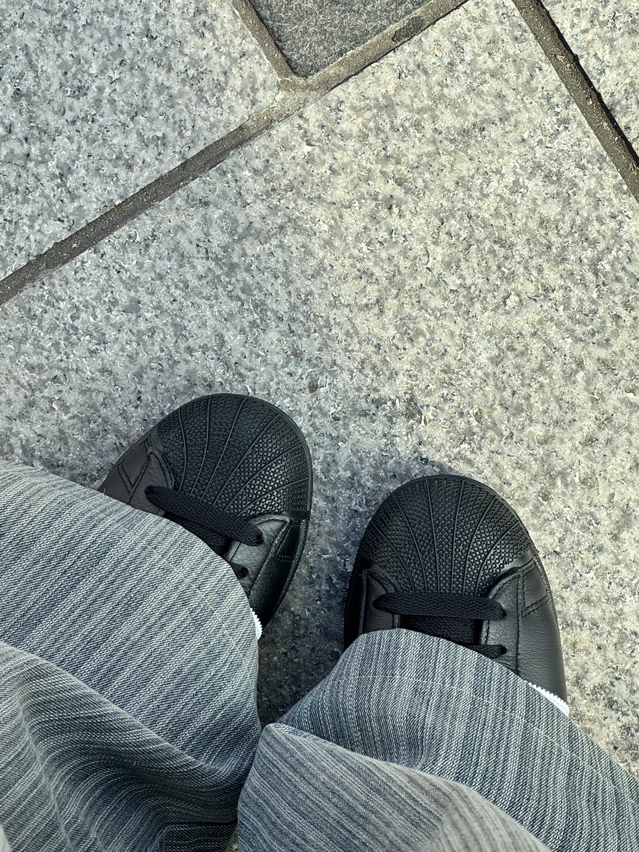 8pwcz's tweet photo. oOTD 
배에 힘 안주면 큰일남 https://t.co/uVAyyMTkrn