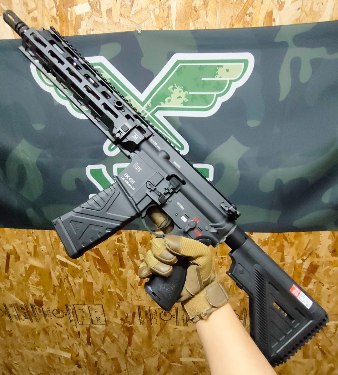 SFBC20210703's tweet photo. 【UMAREX/VFC】
HK416A5 M-LOK EVO BK

ドイツ🇩🇪が産んだ傑作ライフルがGBBに‼️

EVOホップシステムにより
チャンバーが取り出し易く、
実射性能も向上しています😁

また、ガス流量調整機能により
安心できる一丁となっております〜

#SFBC https://t.co/hM12l5pfWa