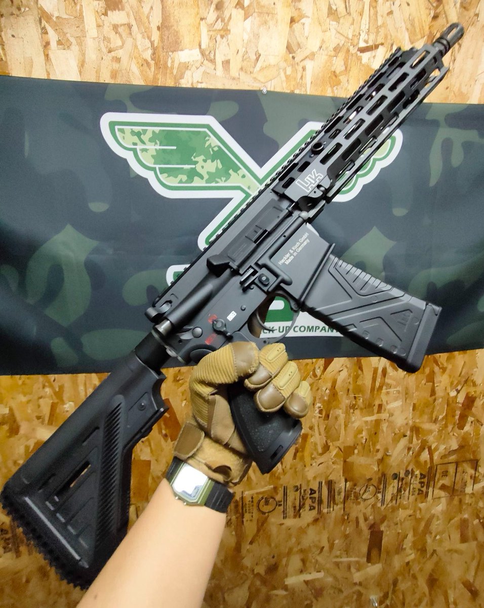 SFBC20210703's tweet photo. 【UMAREX/VFC】
HK416A5 M-LOK EVO BK

ドイツ🇩🇪が産んだ傑作ライフルがGBBに‼️

EVOホップシステムにより
チャンバーが取り出し易く、
実射性能も向上しています😁

また、ガス流量調整機能により
安心できる一丁となっております〜

#SFBC https://t.co/hM12l5pfWa