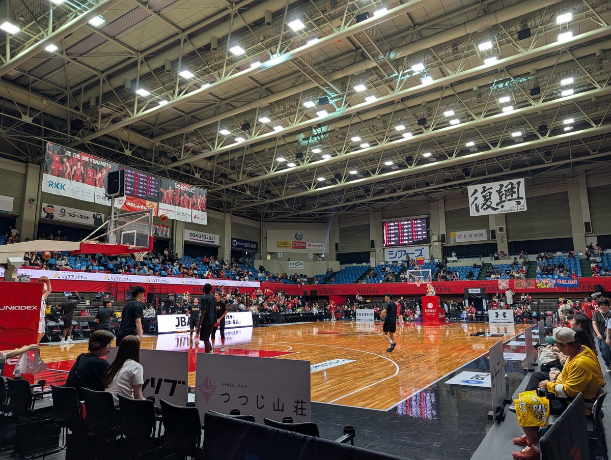 voltersredkuma's tweet photo. 今日はここから🤗
いよいよ開幕🎉

なるべく怪我なくシーズン駆け抜けましょー🏀

あ、今年もひそかに下位会員です🙄

#熊本ヴォルターズ https://t.co/bariSOqlEq