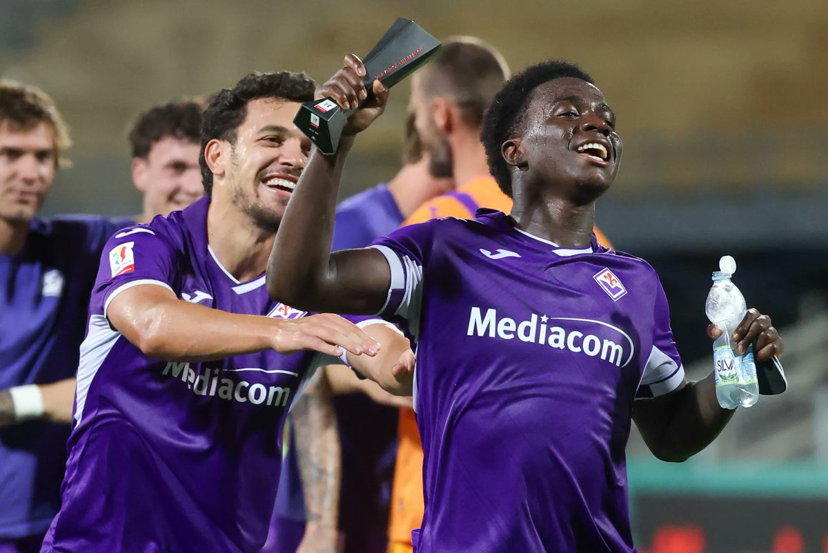 violanews's tweet photo. "Due big di A volevano Oulai. Vanoli lo tiene in panchina per un motivo": l'articolo di @Gazzetta_it   
LEGGI QUI -> https://t.co/I8Xee1iauz https://t.co/pSKVTQV6UO