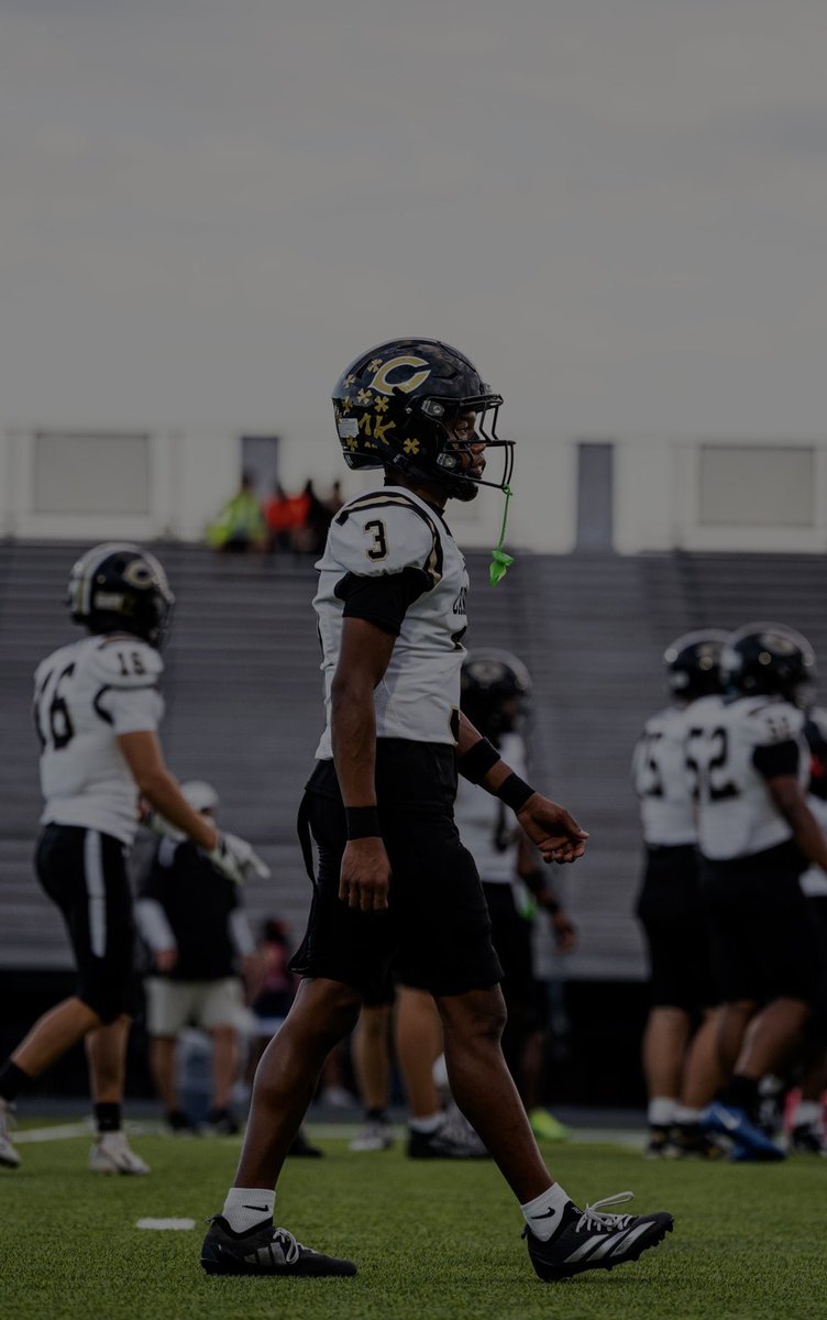 HaydenWill2_'s tweet photo. Check out my regular season highlights https://t.co/9NMaxnTRAH
@CoachJFisc @CoachCWatson19 @CoachBFri29 @Coach_AcWhaley
@CoachParkerMTU @TerrenceIsaac1 @corypeoples @_crmalone @FootballCamden https://t.co/2x6BoOrQFi