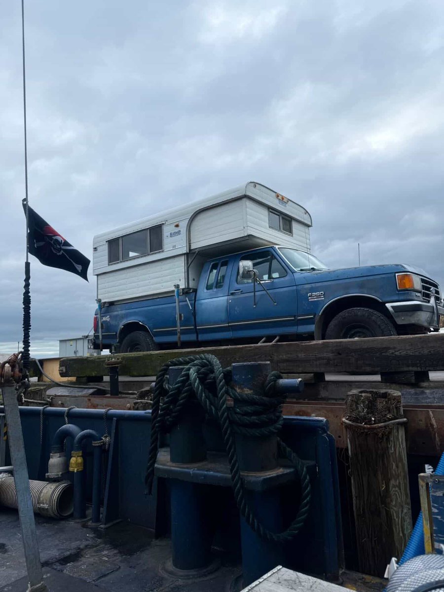 MauricioBao8's tweet photo. How core are you? A captain let @seatoseachelle load her 1991 F-250 IDI onto his ship in Alaska, saving money and time while allowing repairs during the voyage. It doesn’t get more hardcore than that. https://t.co/2IQJvoXZm0