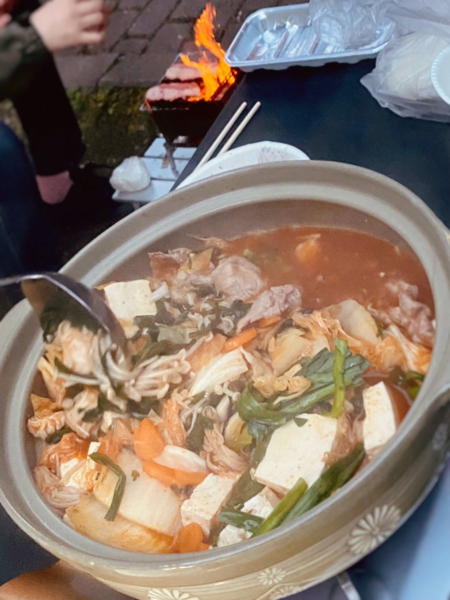 kuuthikipoon's tweet photo. まさかの前日予約で森に一泊
元々の🏕️欲と新ギア(最新⛺️)お披露目会も兼ねて https://t.co/4KZ0ouXD7W