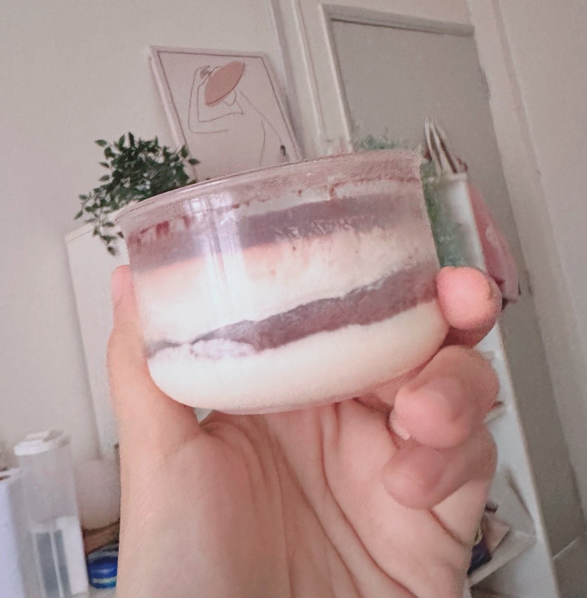tsukinosarina's tweet photo. Todayy Dessert 🧁 ٩(^‿^)۶ https://t.co/kYlcRviHRL