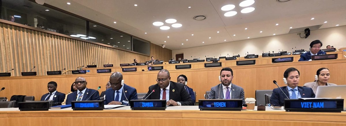 ZambiaMFAIC's tweet photo. At the Group of 77 and China #G77  meeting during #UNGA81, Zambia called for stronger, more inclusive, equitable and effective multilateralism, anchored in the UN Charter, sovereign equality of States, int'l law, international cooperation and solidarity.

https://t.co/wl4Ud6gZ1X https://t.co/ira80IHOvr