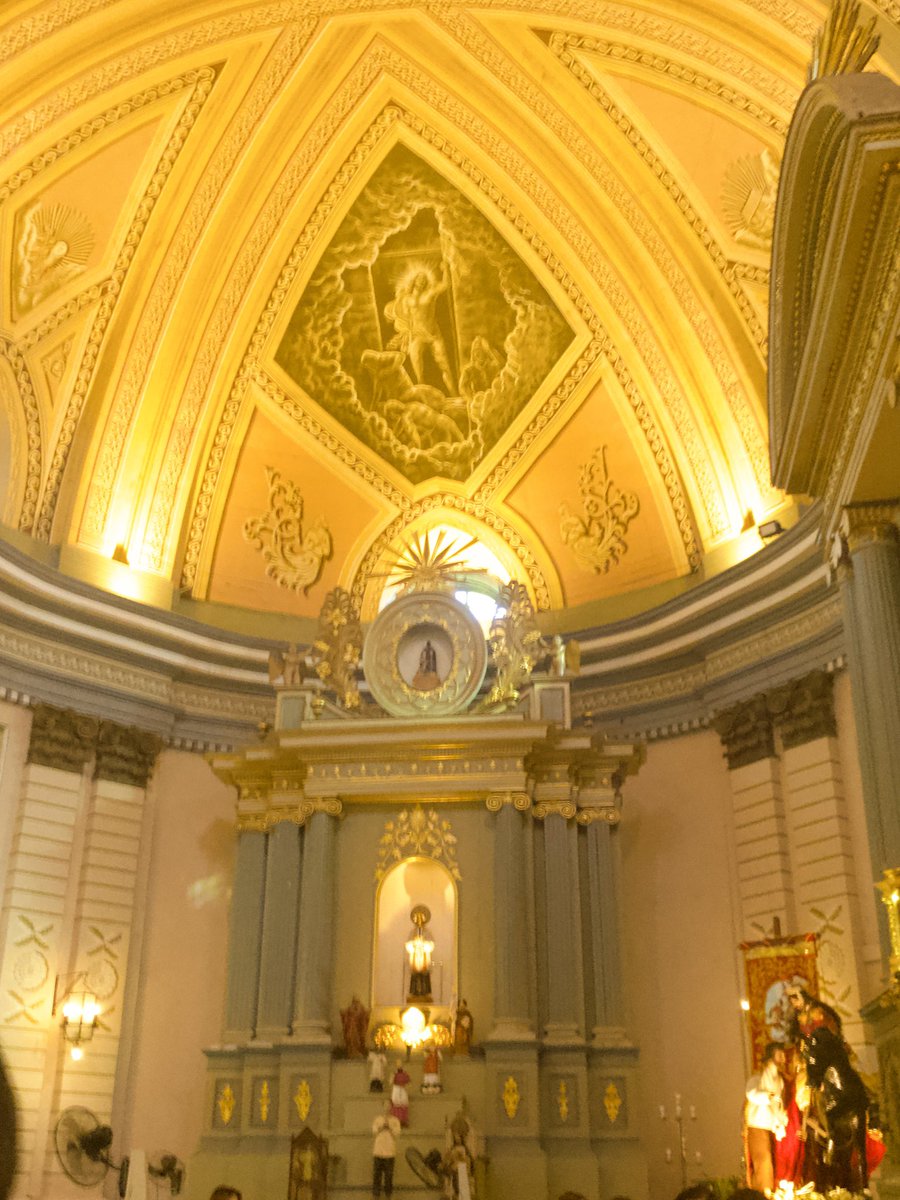 kakeosa's tweet photo. church ceilings dump (bantangas ver.) https://t.co/KGrrb2bJLk