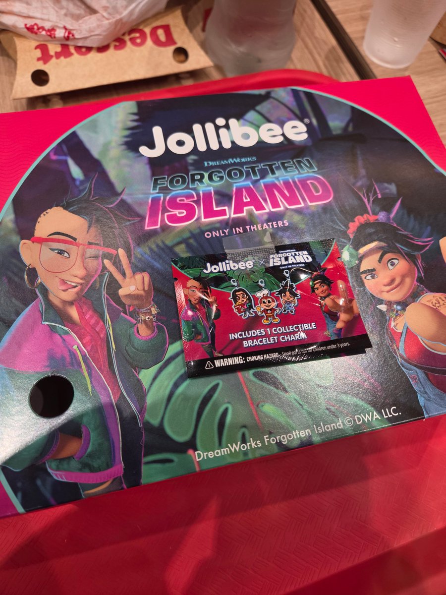 yoitszeph's tweet photo. seeing ur culture *very* much represented on the big screen by a major studio was one of the coolest things ever https://t.co/HNAwnAueNc