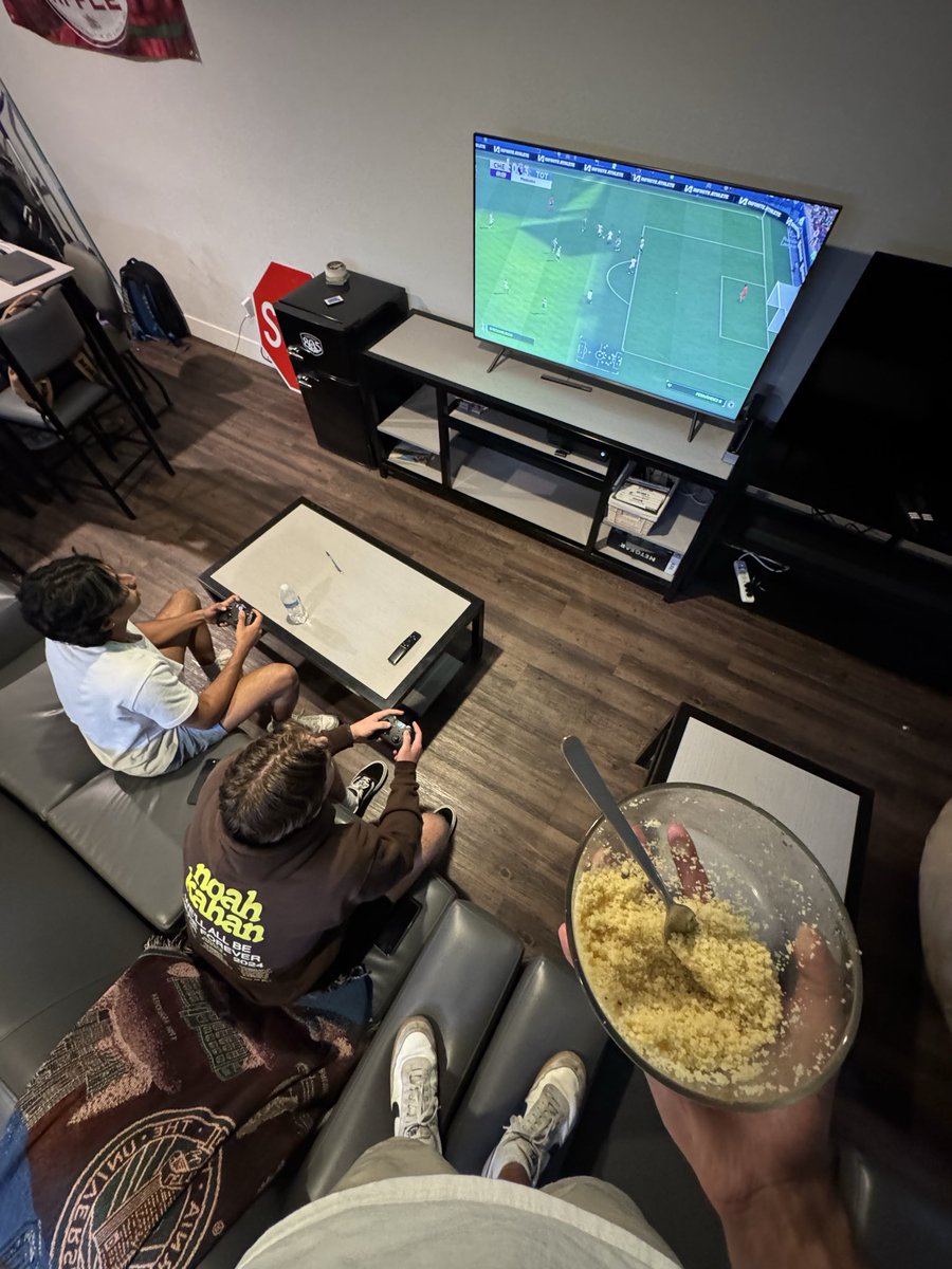 JaredHayes2839's tweet photo. Nosebleeds seats to get more immersed in fifa #cbtm https://t.co/Svl06DKrJl