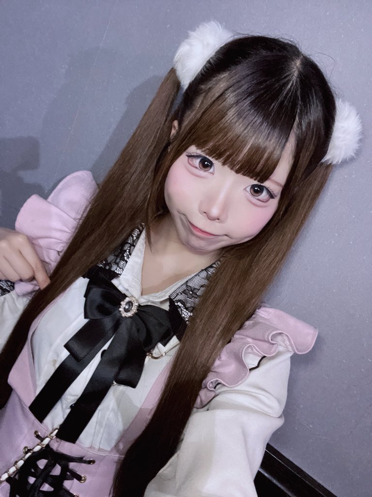 korune_al's tweet photo. 出勤しました~♡
22時までです！
@andlove_akb https://t.co/gKEZ13jOVn