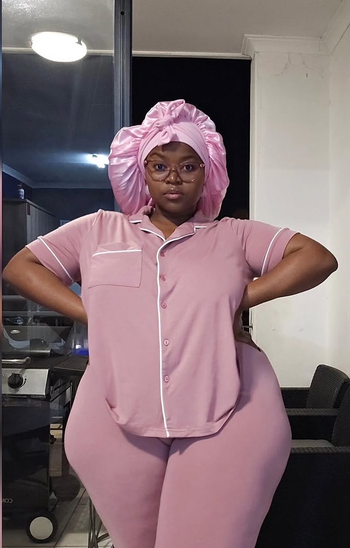 curvylulama's tweet photo. Another day to REMIND You that I love my chubby/Thick/ fat/ huge body or whatever y'all call it.
I definitely love ME 🥰 https://t.co/0RgIujhEym