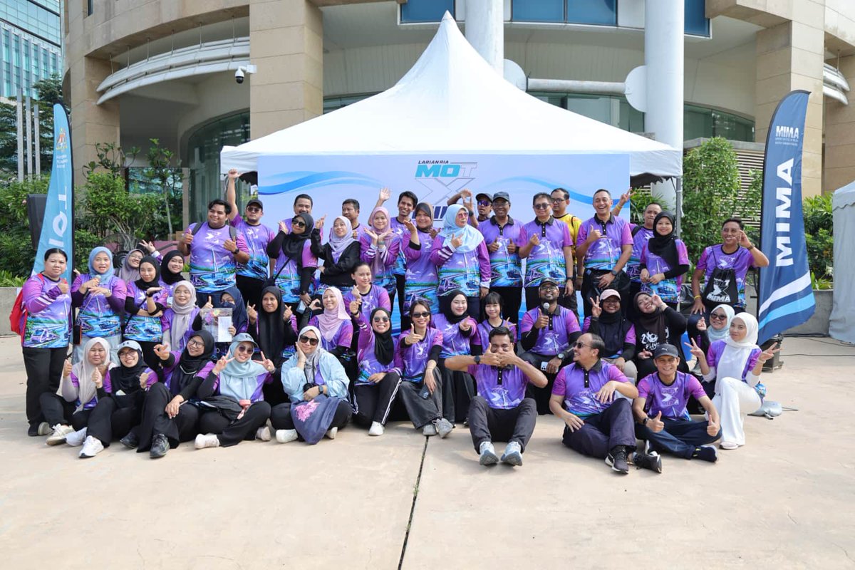 MOTMalaysia's tweet photo. LARIAN RIA MOT &amp; MIMA 2026

Meriah dan penuh semangat! Warga MOT bersama MIMA menjayakan Larian Ria MOT &amp; MIMA 2026 di Putrajaya, hasil kerjasama KSKKP dan MIMAZING.

Terus aktif, sihat dan eratkan silaturahim! 

#MOTMalaysia #MalaysiaMADANI #LarianRiaMOTMIMA2026 https://t.co/jTlyk4YB5K