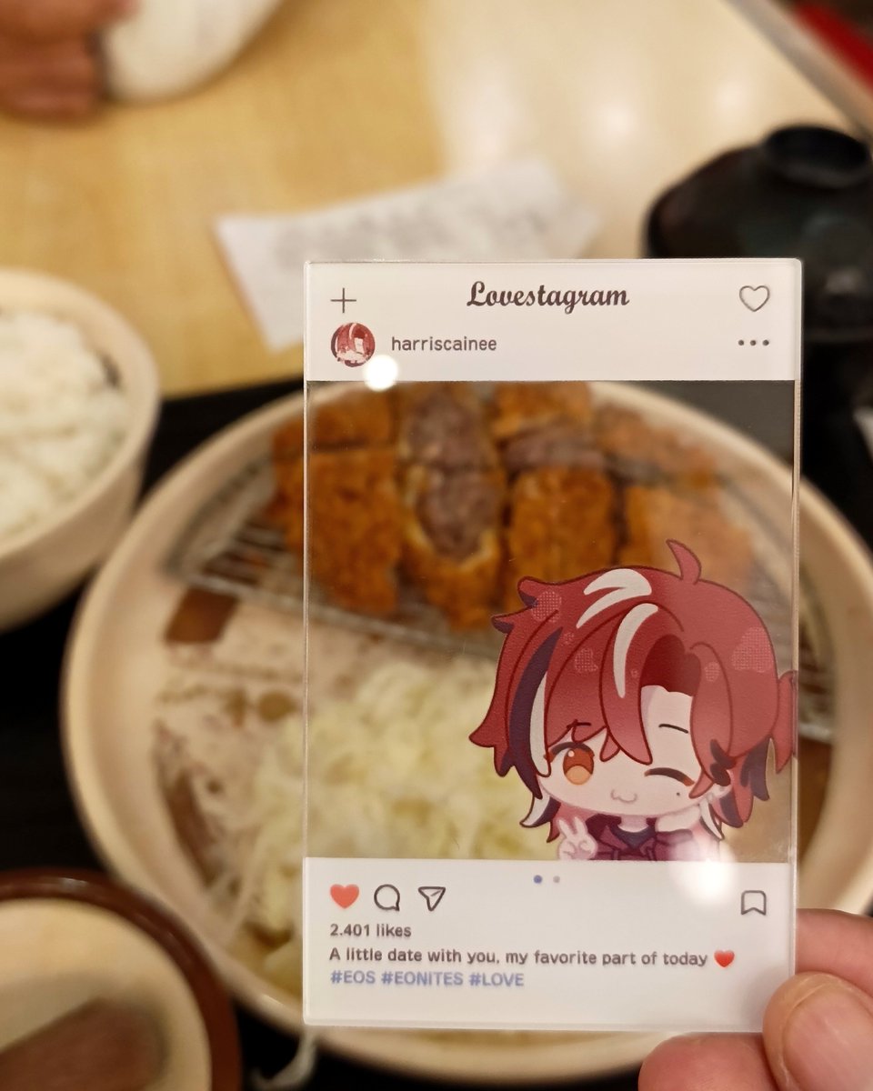 pancakaryamerch's tweet photo. (1/2) 
produk transparent photocard acrylic 
kita nih ^^

kalau kalian perhatikan, tiap caption di pc nya beda2 loh 👀 

#sefurden #pandavva #cf23 https://t.co/NcV7bJ4W7m