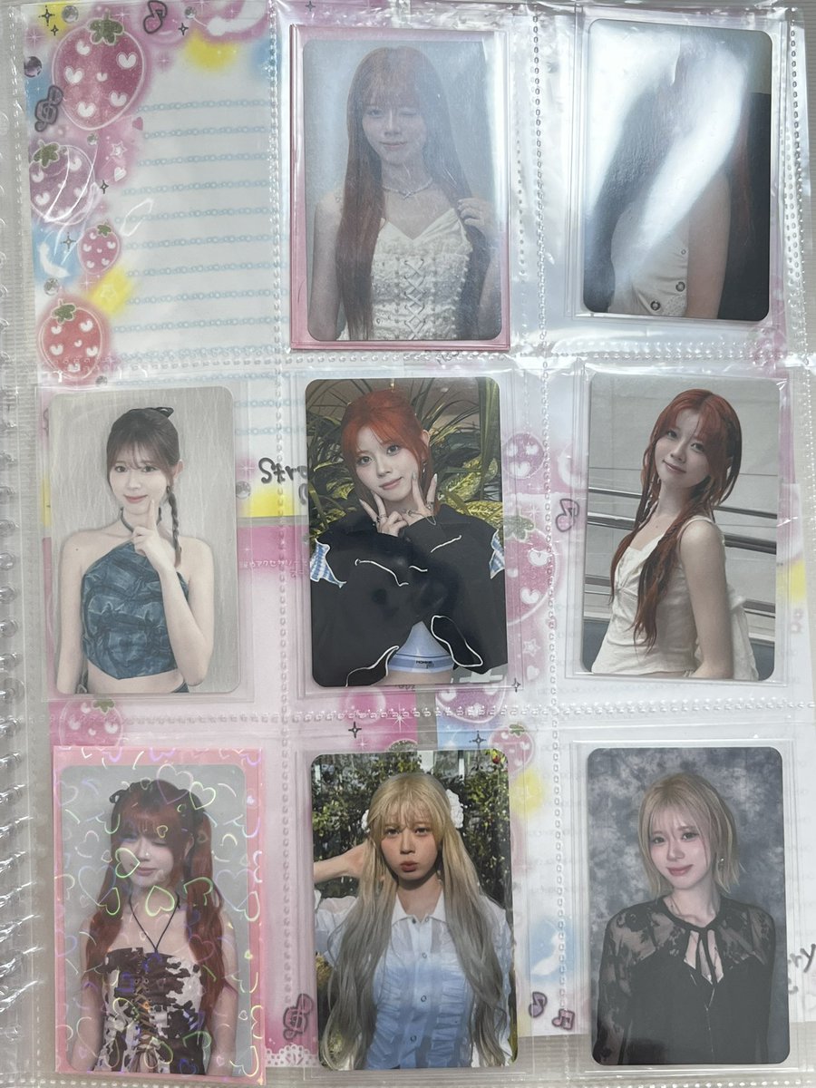 with_riku's tweet photo. 【NiziU買取】

【譲】　画像1-3
【求】　PayPay

〜¥1000/枚でのお取引可能です🉑
できれば本日入金できる方のみでお願いします🙇‍♂️

求めているトレカと希望額をリプお願いします🙇‍♂️
#NiziU #NiziU交換　#NiziU買取　#niziu_交換
#NiziU_買取 https://t.co/6S8tZ40ay1
