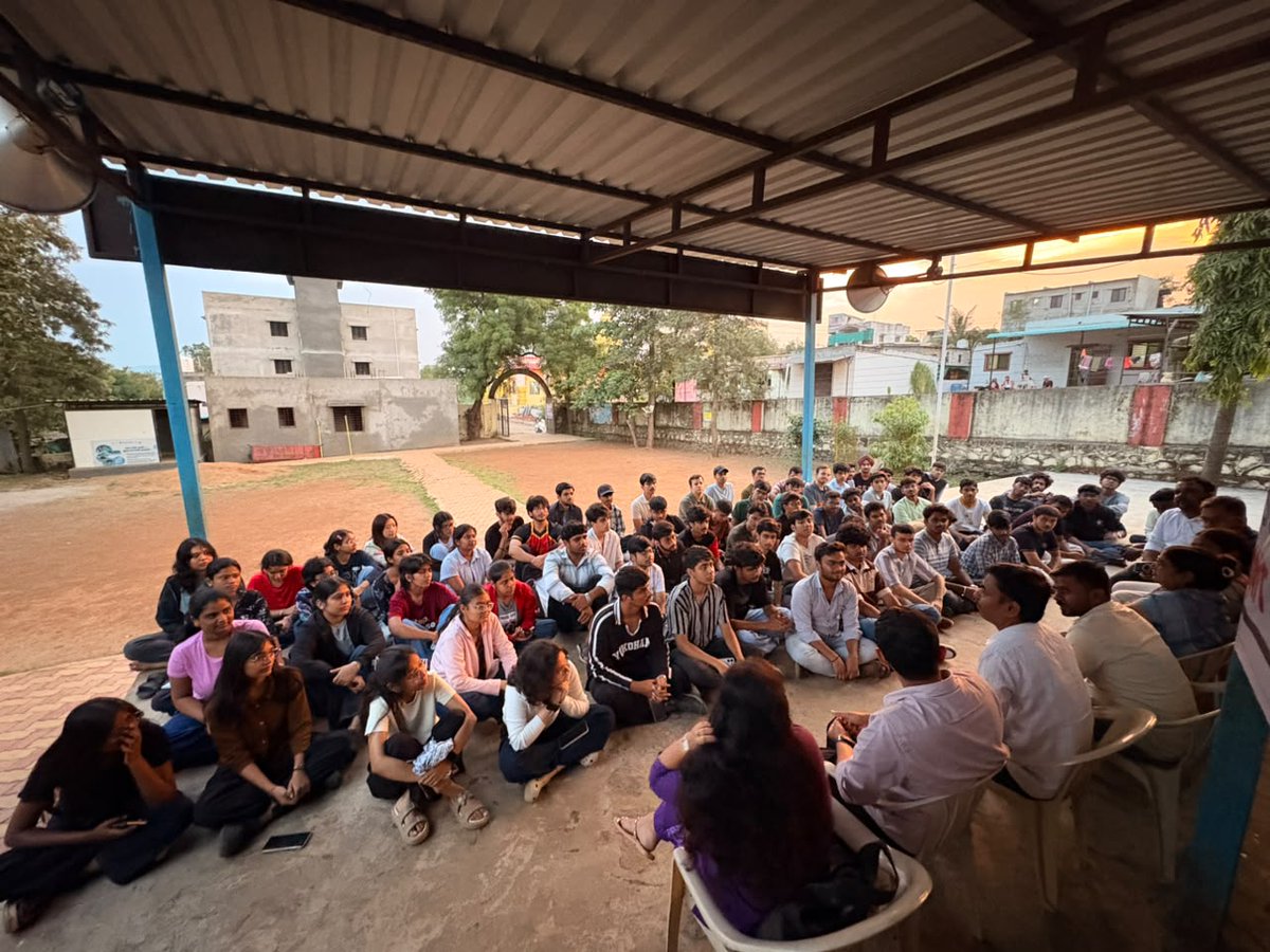 IIIT_Pune's tweet photo. #NSS Foundation Day celebrated by @IIIT_Pune NSS Unit!

Our NSS volunteers joined students, teachers, health workers &amp; citizens of Nanoli Village at Zilla Parishad School - sharing ideas, experiences &amp; the true spirit of #community service.

#SDG3 #SDG4 #SDG10 #SDG11 https://t.co/uUjW6lENfK